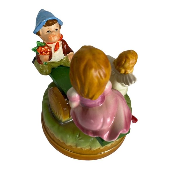 Vintage SANMYRO  Music Box Made in Japan 7" x  5" Boy Girl See Saw Angel - Picture 7 of 9